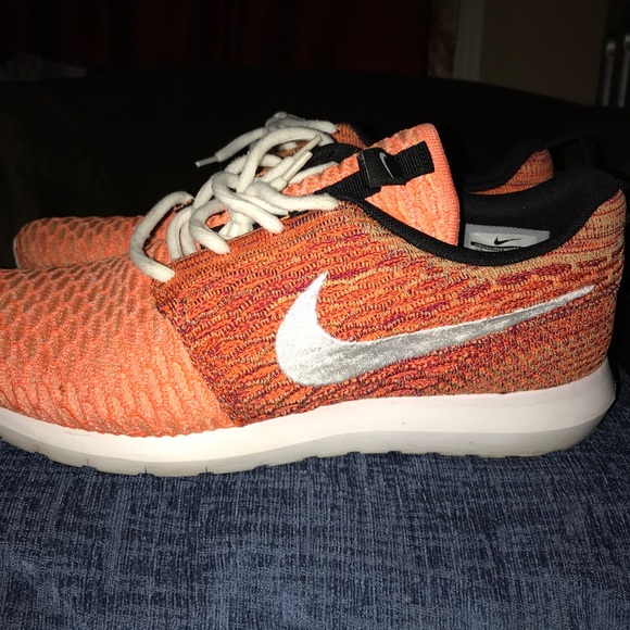 Nike roshe Flyknit “Random Yarns” Sz 9.5 - Picture 5 of 6